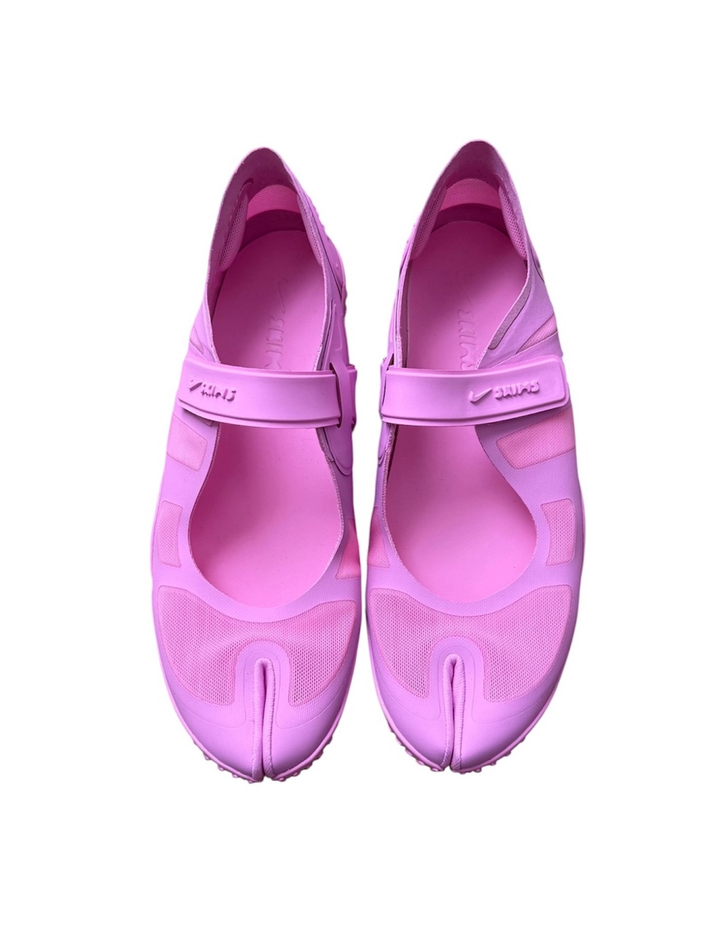 NikeSKIMS Rift Mesh split toe shoe - Picture 5 of 9